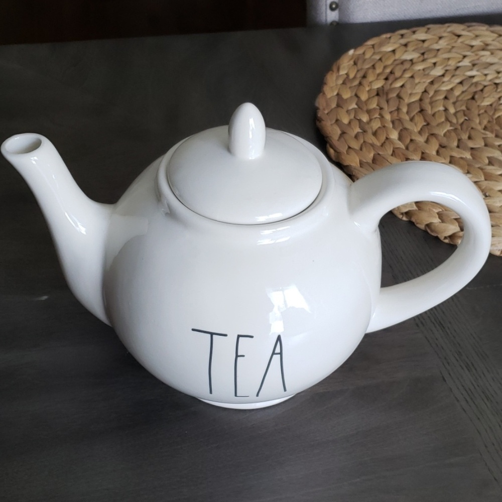 Rae Dunn "tea" pot